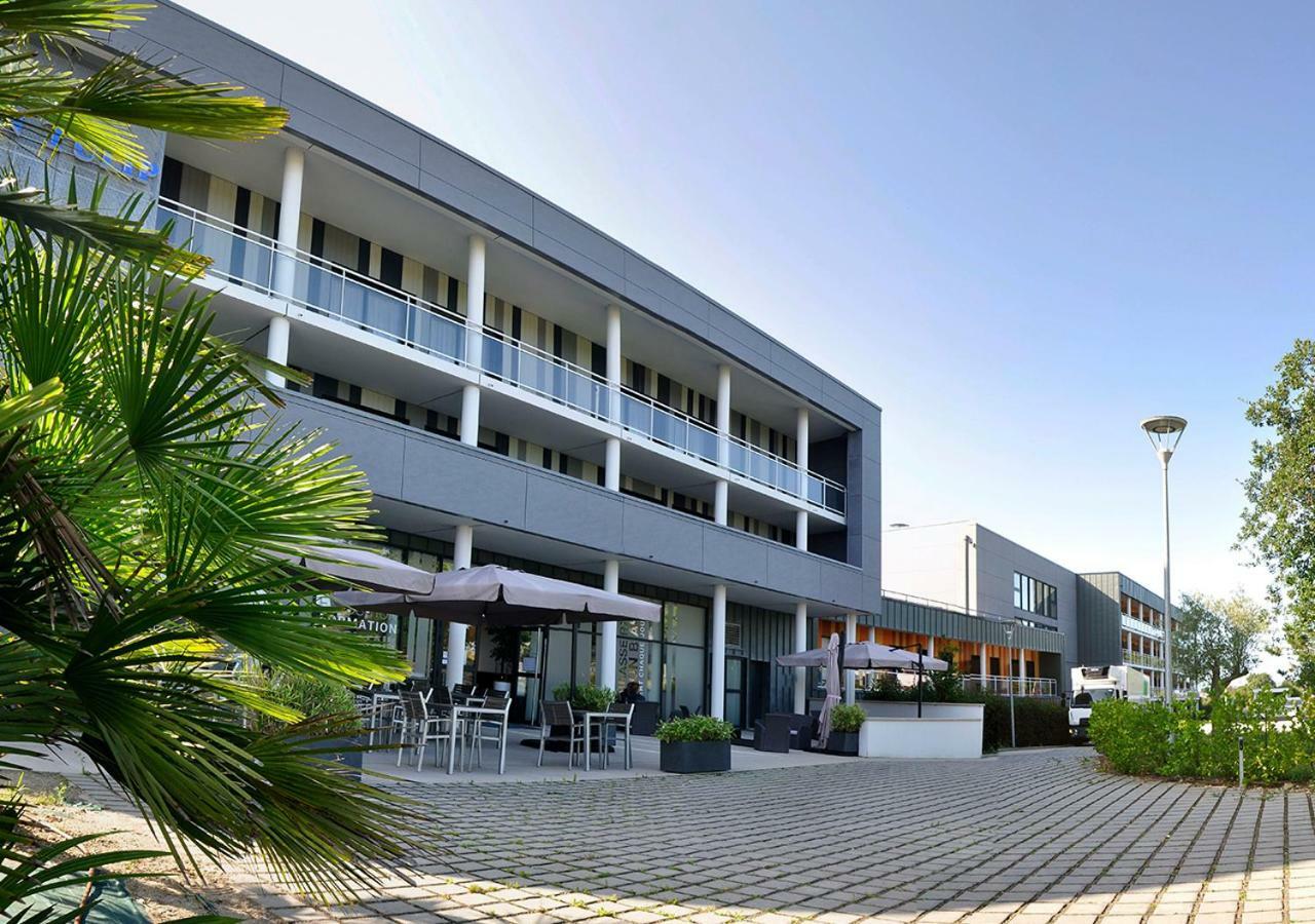 Golden Tulip Pornic Suites- Appart Hotel Kültér fotó
